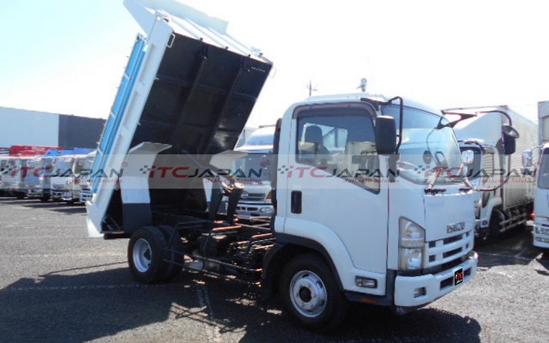 ISUZU FORWARD (2011)