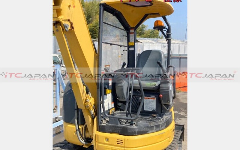 KOMATSU MINI EXCAVATORS (2011)