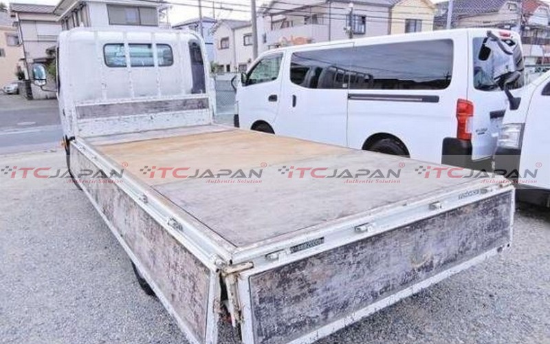 TOYOTA TOYOACE (2013)