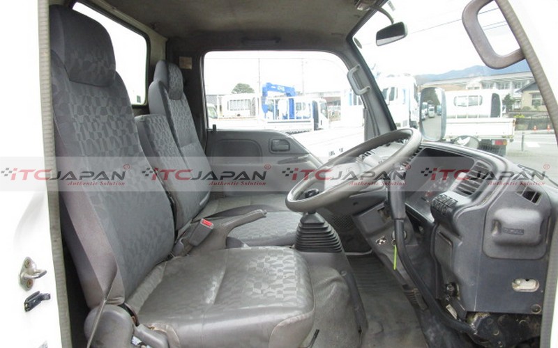 ISUZU ELF (2006)