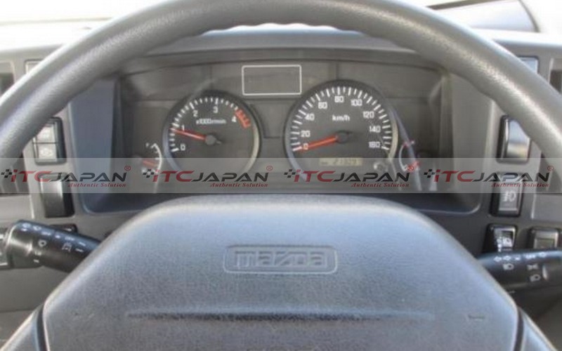 MAZDA TITAN (2013)