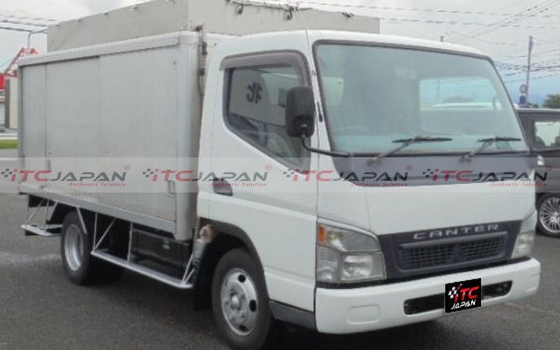MITSUBISHI CANTER (2005)