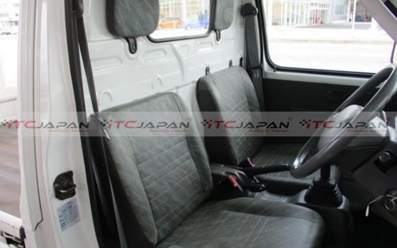 SUZUKI CARRY TRUCK (2001)