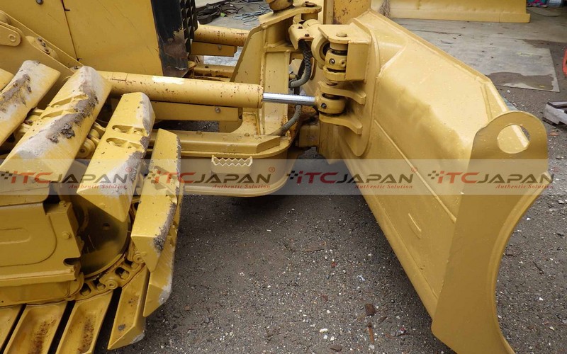 CATERPILLAR BULLDOZERS (2007)