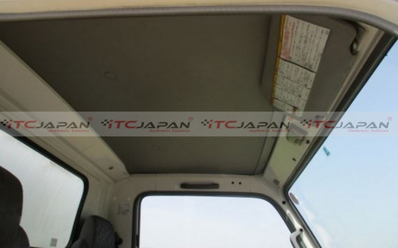 ISUZU ELF (2006)