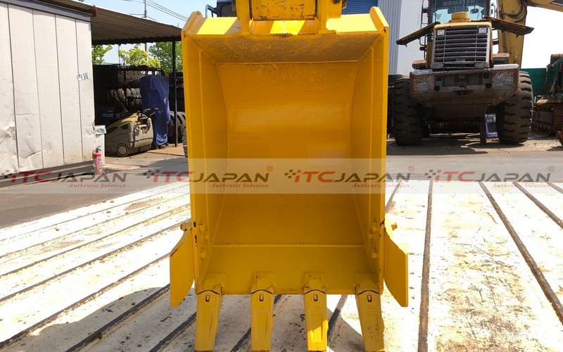 KOMATSU EXCAVATORS (2018)