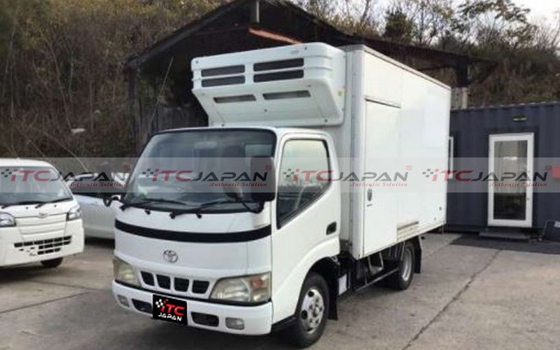 TOYOTA DYNA REFRIGERATOR (2004)