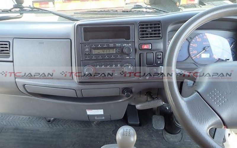 MAZDA TITAN (2006)