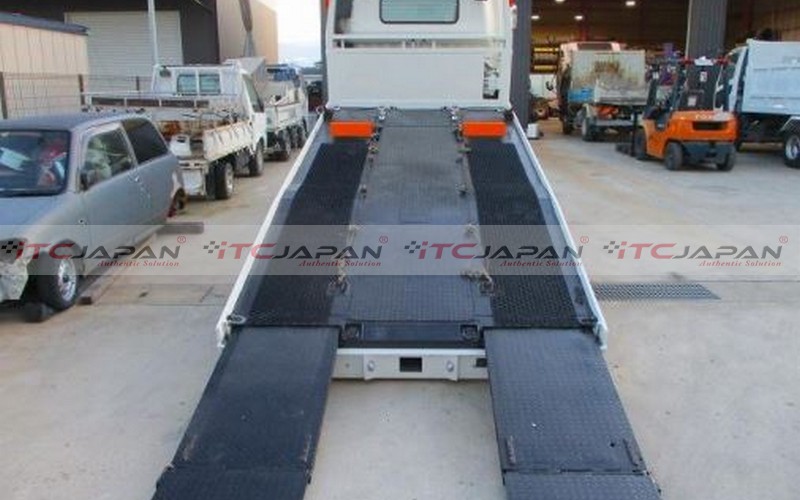 TOYOTA DYNA CAR CARRIER (2010)