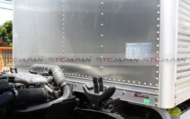 MAZDA TITAN (2010)