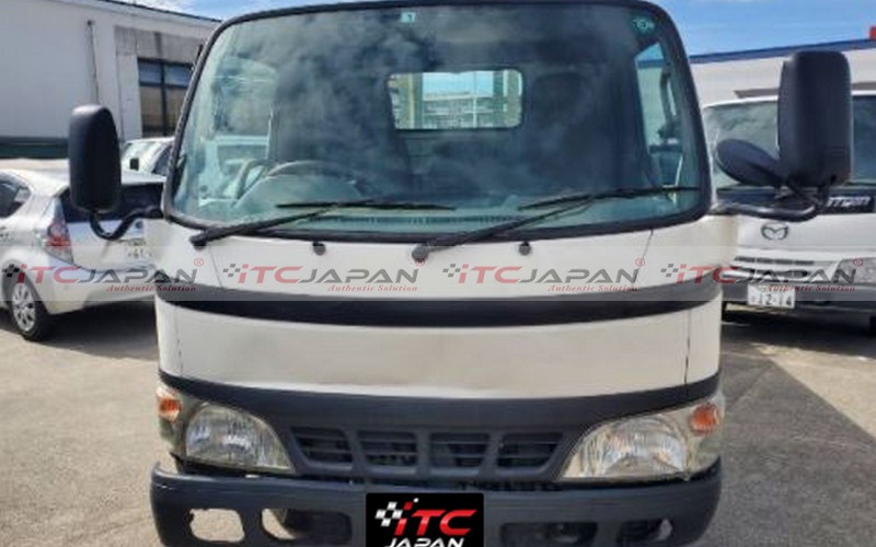 TOYOTA DYNA (2006)