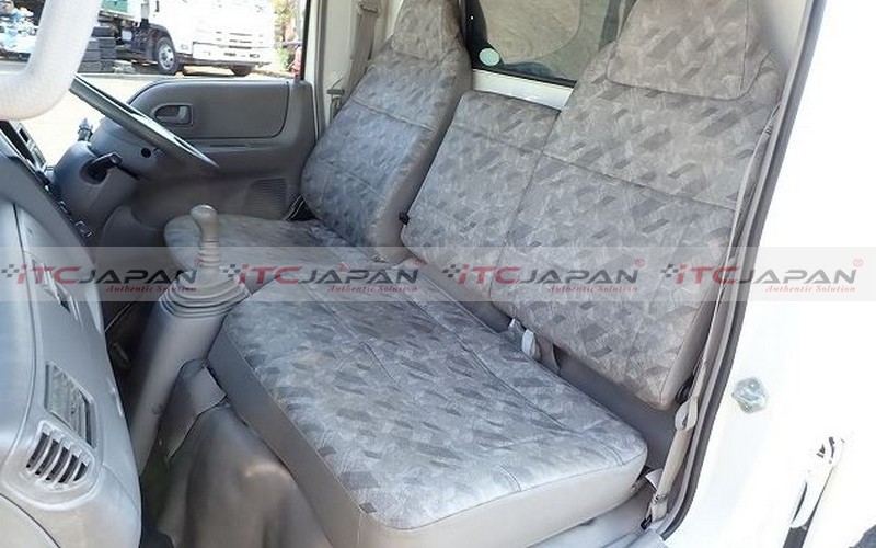 MAZDA TITAN (2006)
