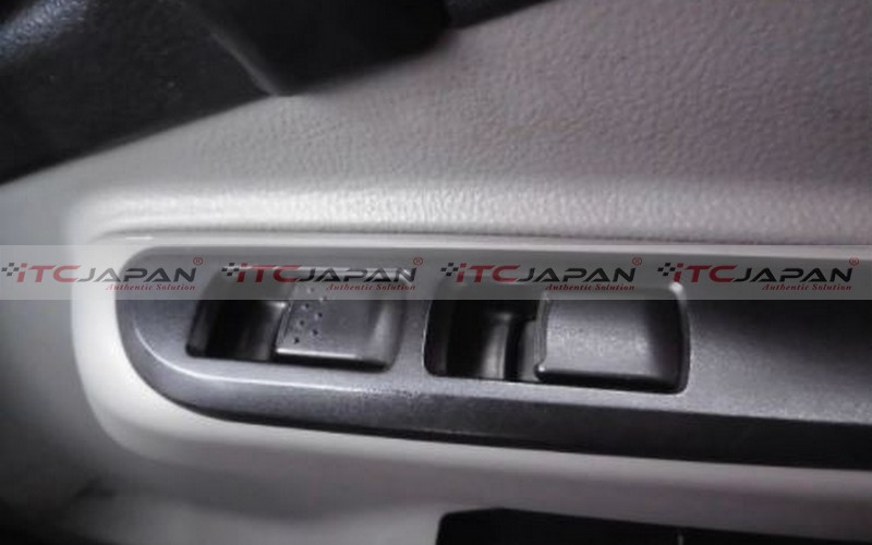MITSUBISHI CANTER (2016)