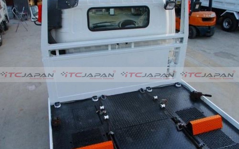 TOYOTA DYNA CAR CARRIER (2010)