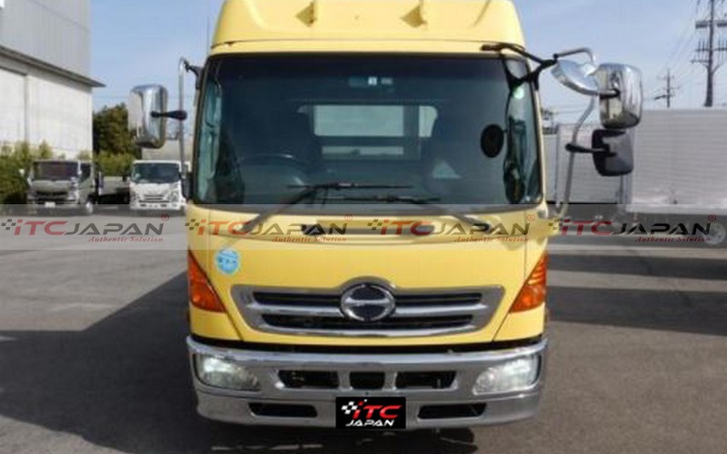 HINO RANGER (2004)