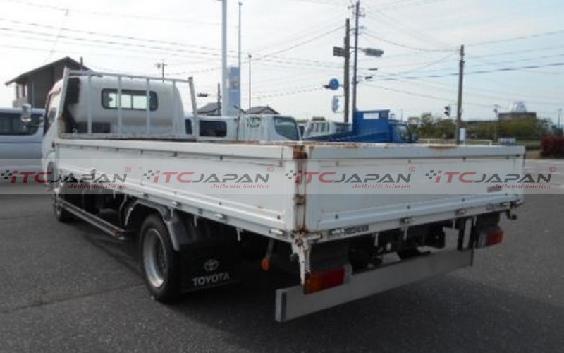 TOYOTA DYNA (2005)