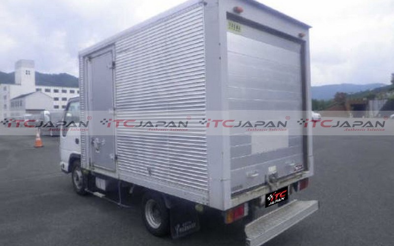 MAZDA TITAN (2010)