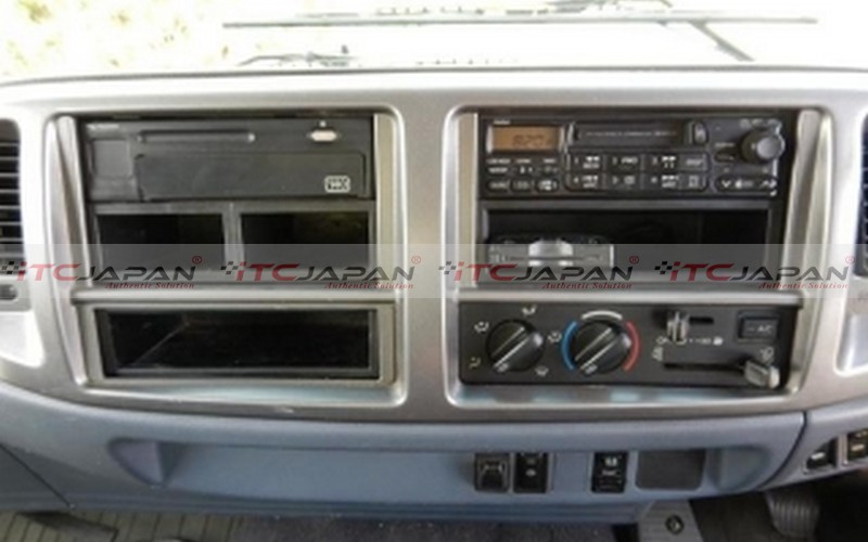 HINO RANGER (2004)