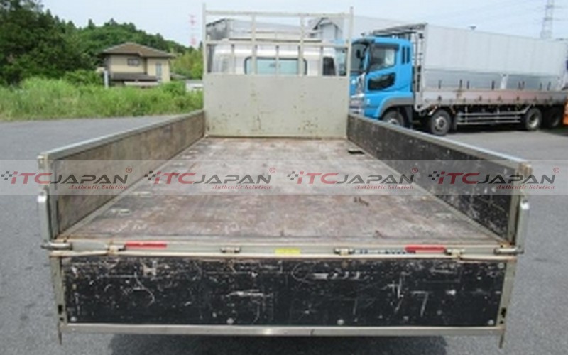 MITSUBISHI CANTER (2013)