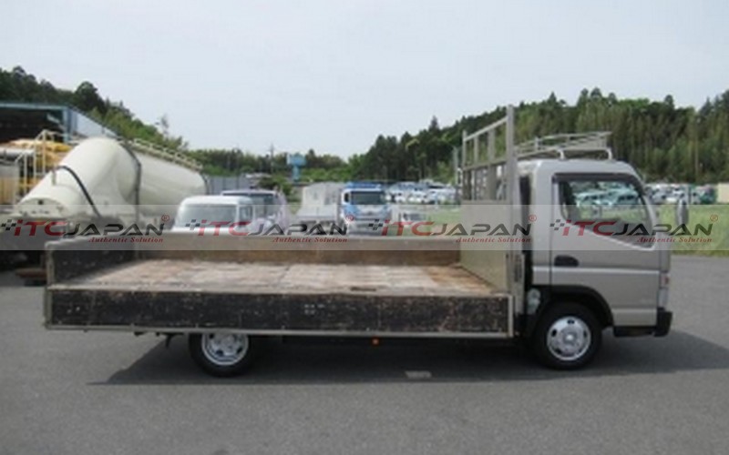 MITSUBISHI CANTER (2013)