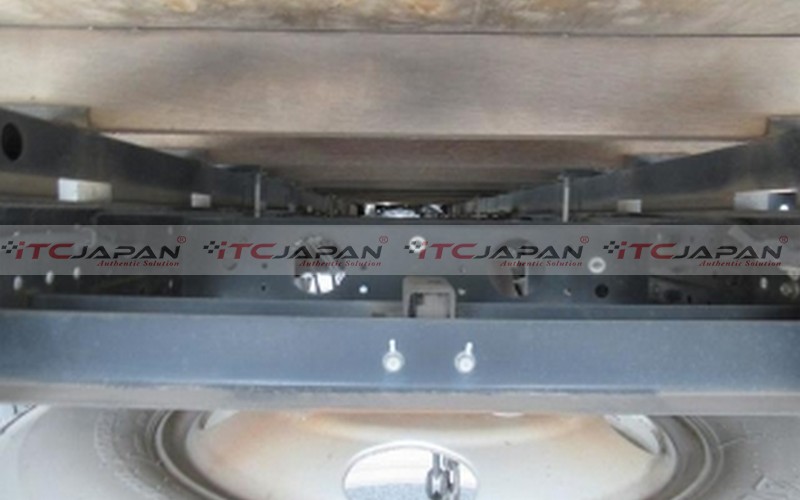 MITSUBISHI CANTER (2013)