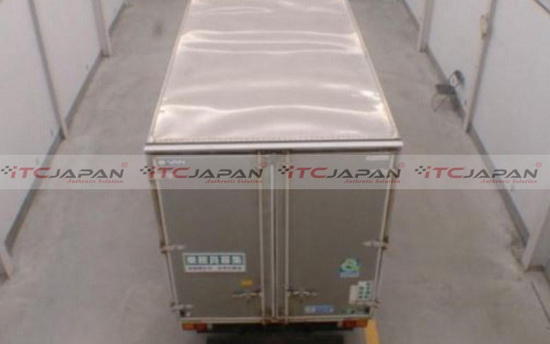 MITSUBISHI CANTER (2012)