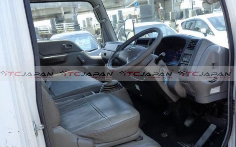 MAZDA TITAN -LOW MILEAGE (2004)