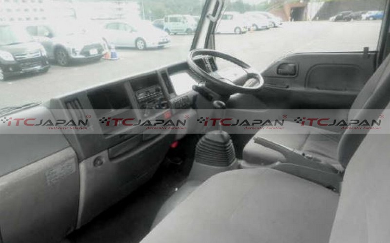 MAZDA TITAN (2010)