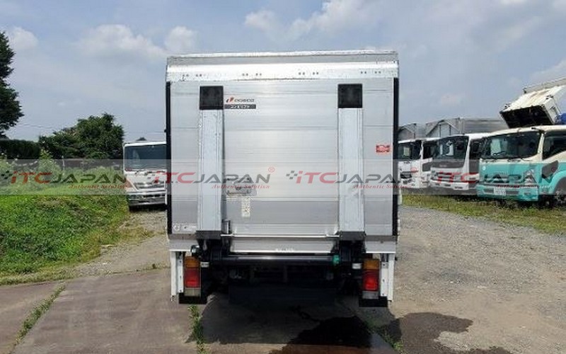 MAZDA TITAN (2007)