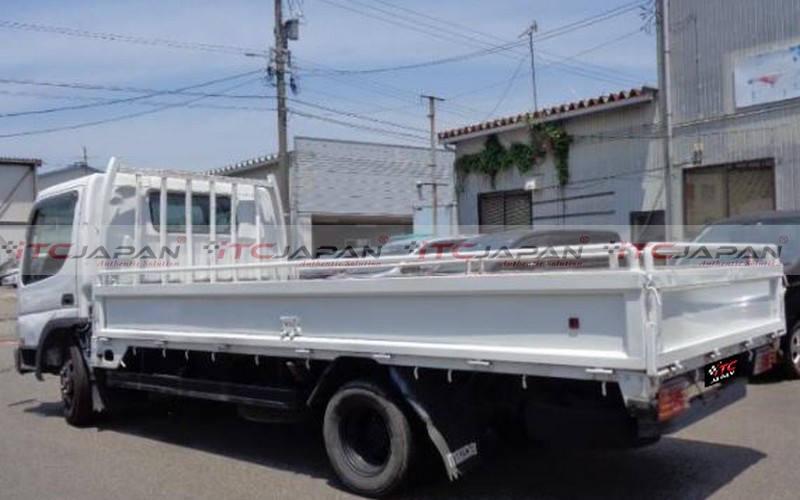 MAZDA TITAN -LOW MILEAGE (2004)