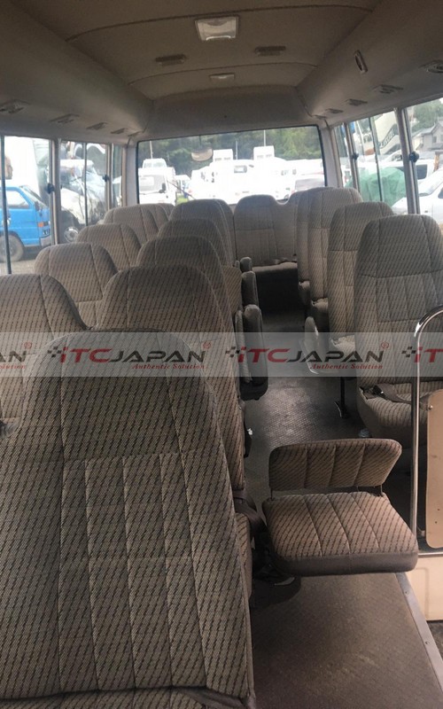 TOYOTA COASTER (1997)