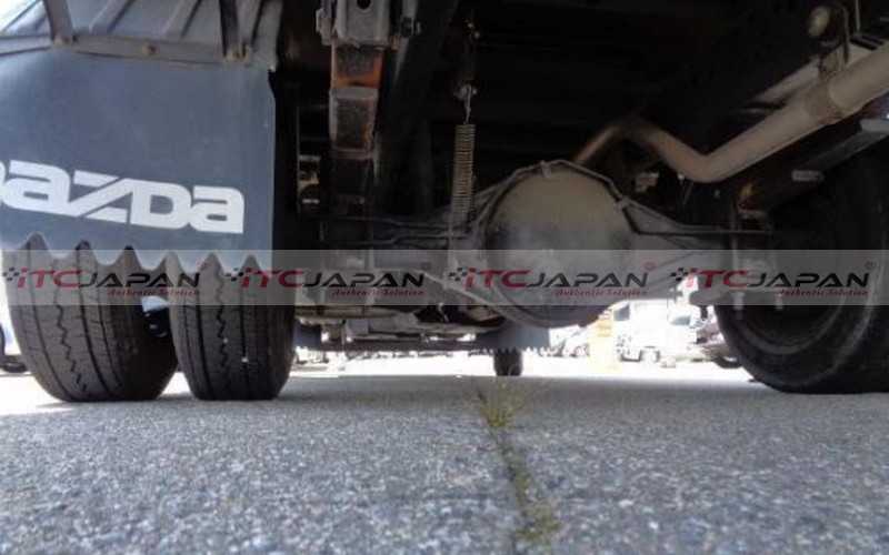 MAZDA TITAN -LOW MILEAGE (2004)