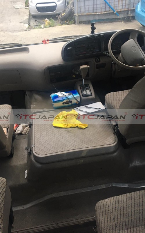 TOYOTA COASTER (1997)