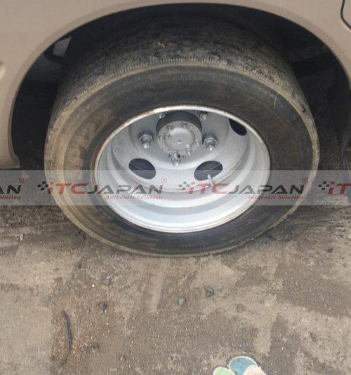 TOYOTA COASTER (1997)