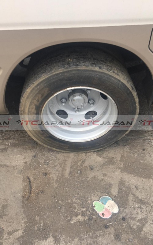 TOYOTA COASTER (1997)