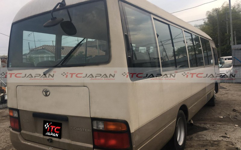 TOYOTA COASTER (1997)