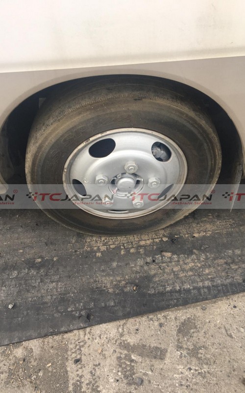 TOYOTA COASTER (1997)