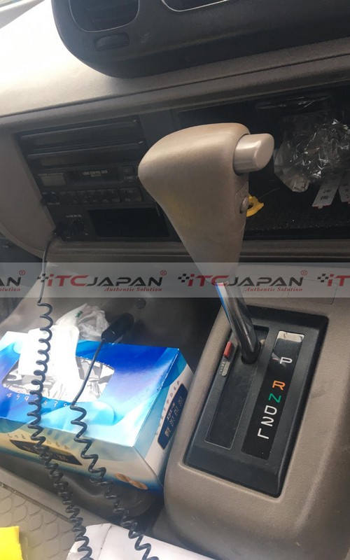 TOYOTA COASTER (1997)