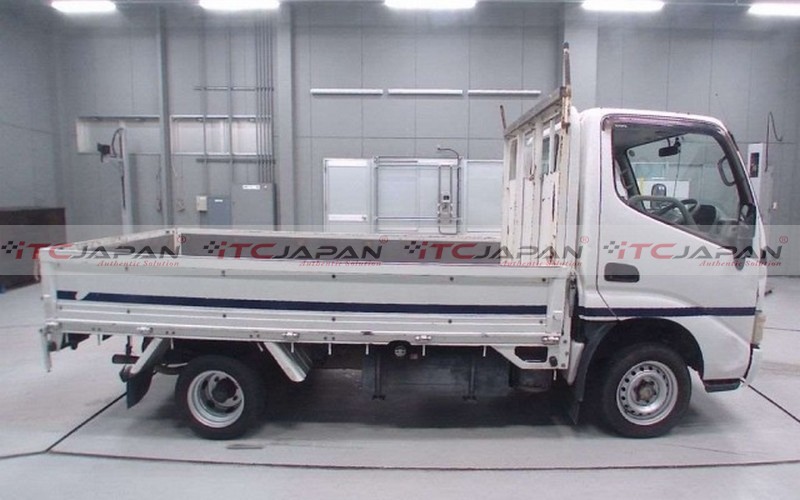 TOYOTA DYNA (2005)
