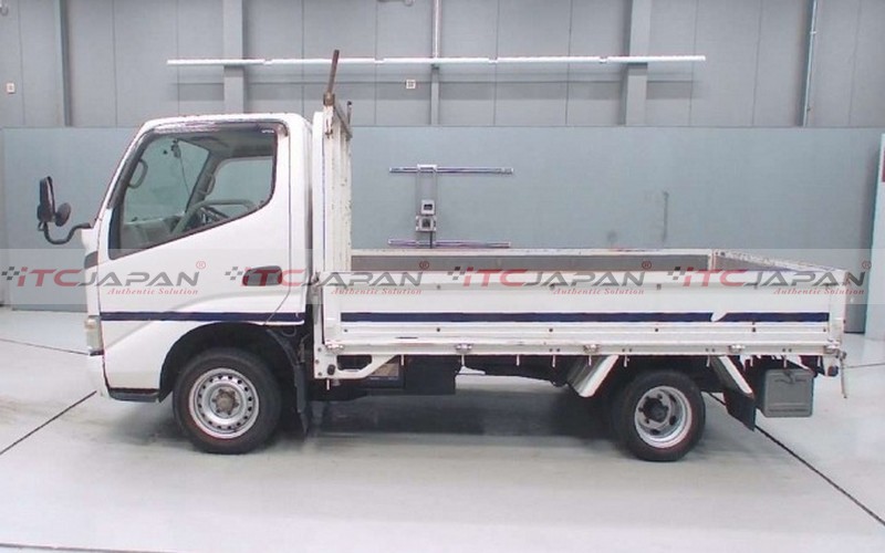 TOYOTA DYNA (2005)