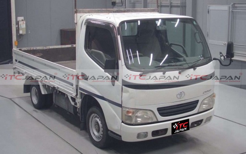 TOYOTA DYNA (2005)
