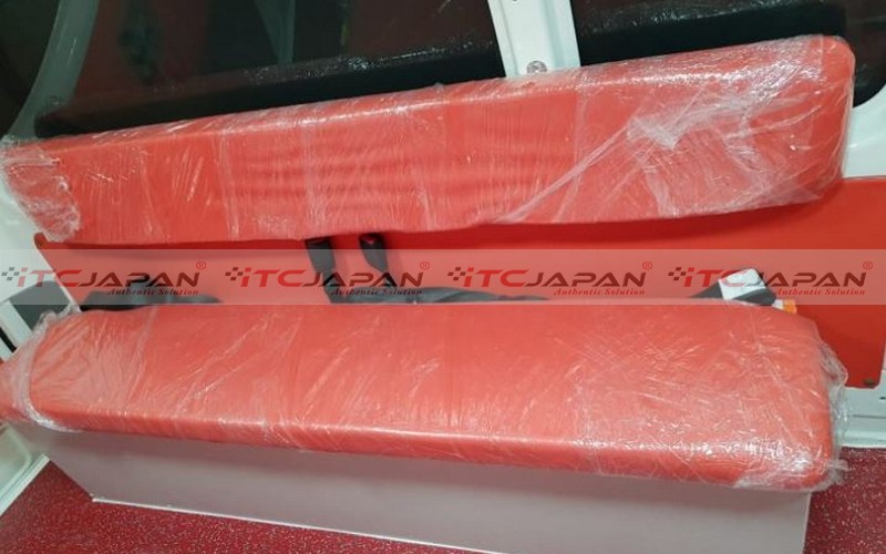 TOYOTA HIACE AMBULANCE (2016)