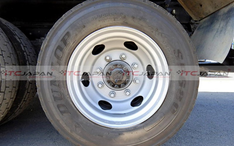 ISUZU FORWARD (2006)