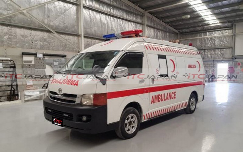 TOYOTA HIACE AMBULANCE (2016)
