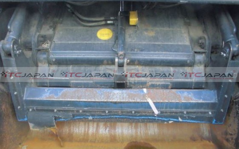 ISUZU FORWARD PACKER TRUCK (2009)