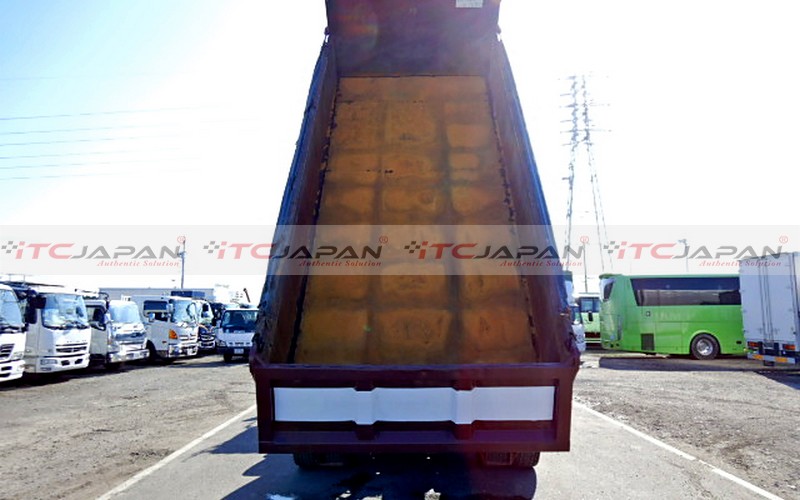 ISUZU FORWARD (2006)