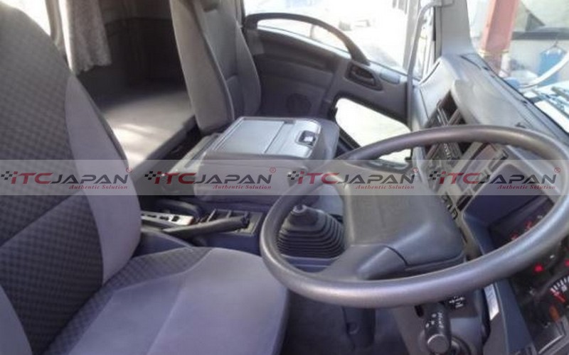 ISUZU FORWARD (2007)