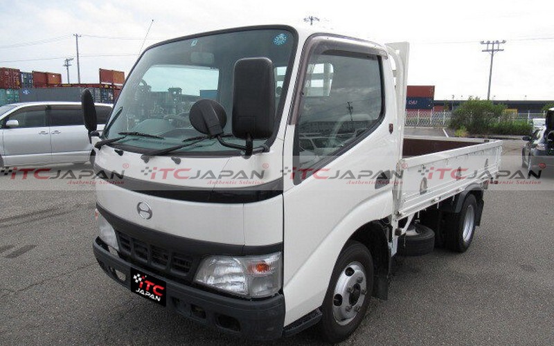 HINO DUTRO (2003)