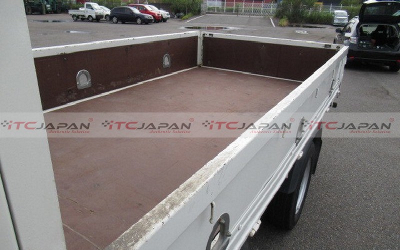 HINO DUTRO (2003)