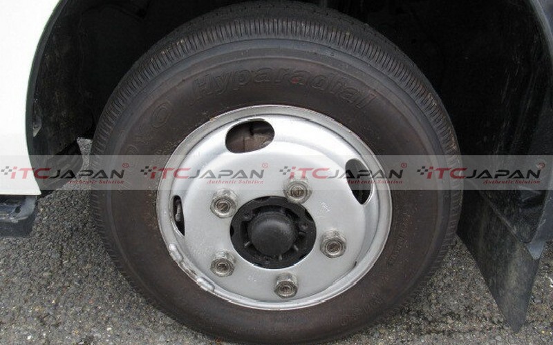 HINO DUTRO (2003)